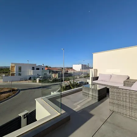 R-40-c Moderna 別荘 ロス・モンテシーノス